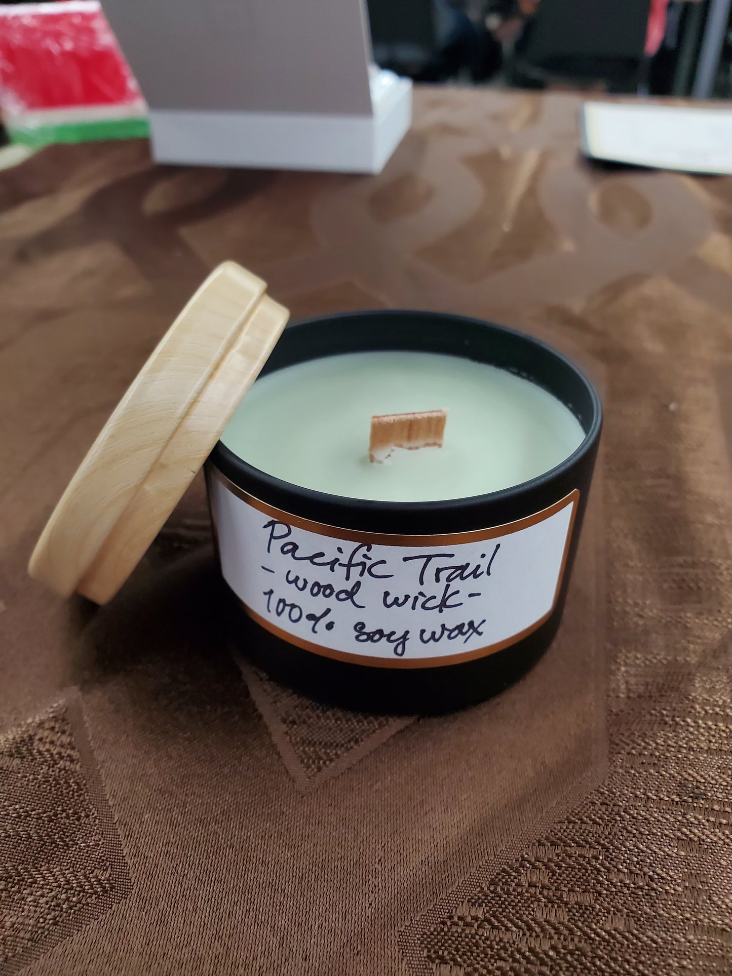 Small Soy Wax Candle (Wood Wick)